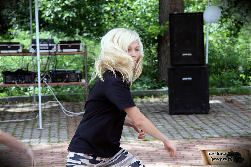 073.jpg