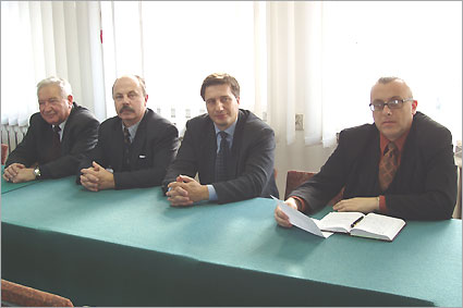Od lewej: Burmistrz Goniądza Jerzy Ryszkowski, Przew. monieckiej R.M. Marian Jabłoński, Burmistrz Moniek Zbigniew Męczkowski, Poseł PiS Wojciech Borzuchowski